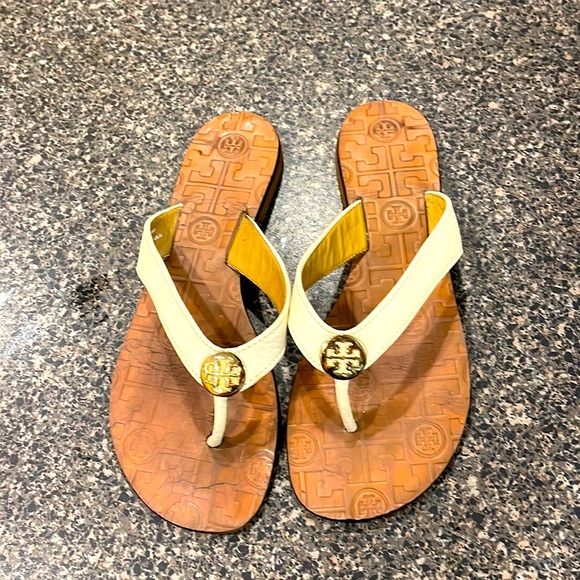 Tory Burch Shoes Tory Burch Leather Flip Flops Size 7 Poshmark